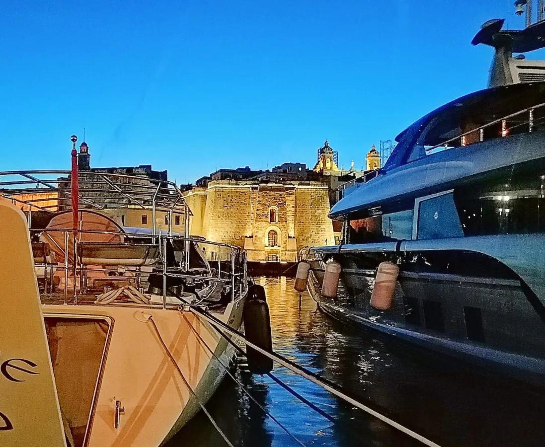 Modern Apt Kalkara Seafront! Exterior foto